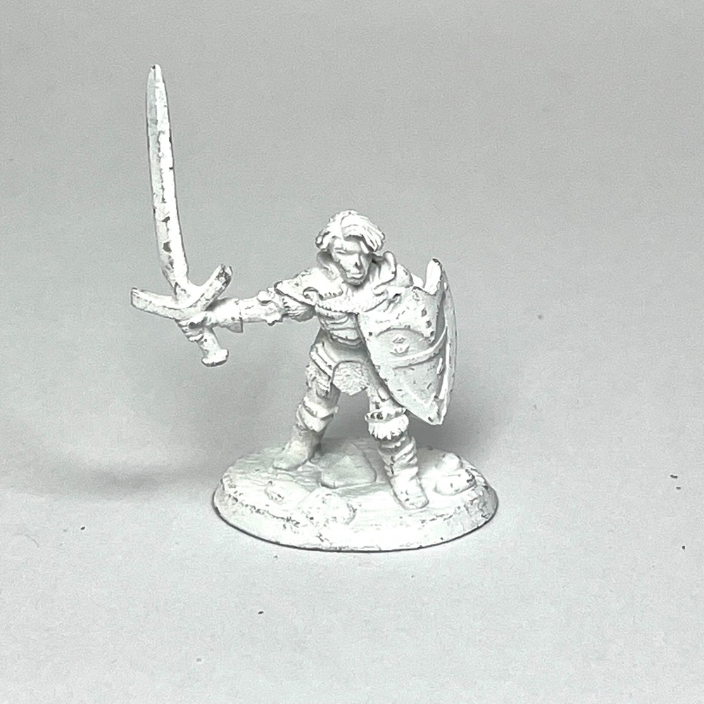 Ral Partha Female‎ Fighter/Paladin Miniature 1990 Pewter 25mm RPG Figure DnD